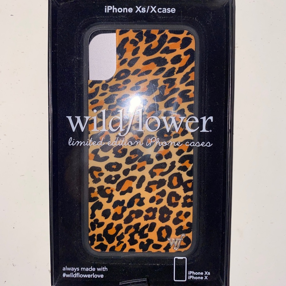 Wildflower iPhone Xs/X leopard case